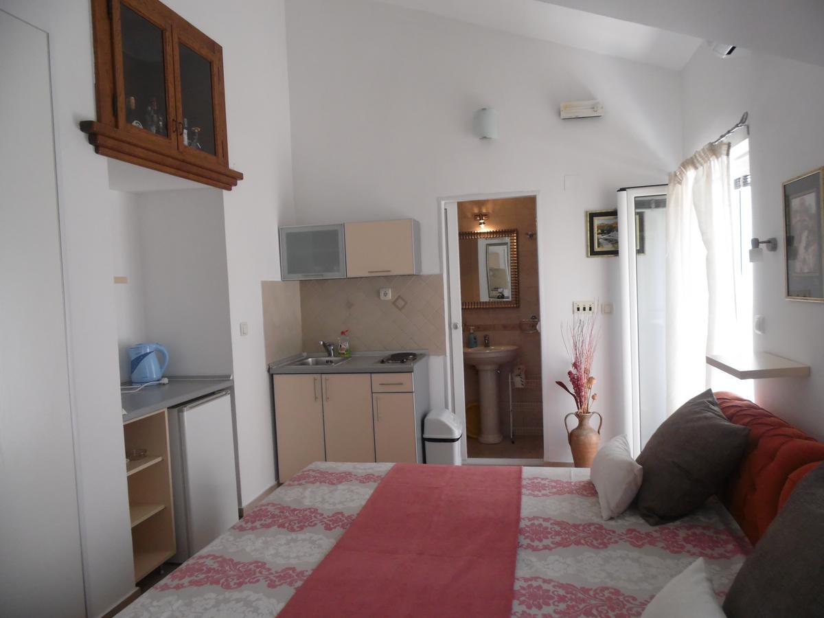 Apartments Slavica Jovanovic Sveti Stefan Eksteriør bilde
