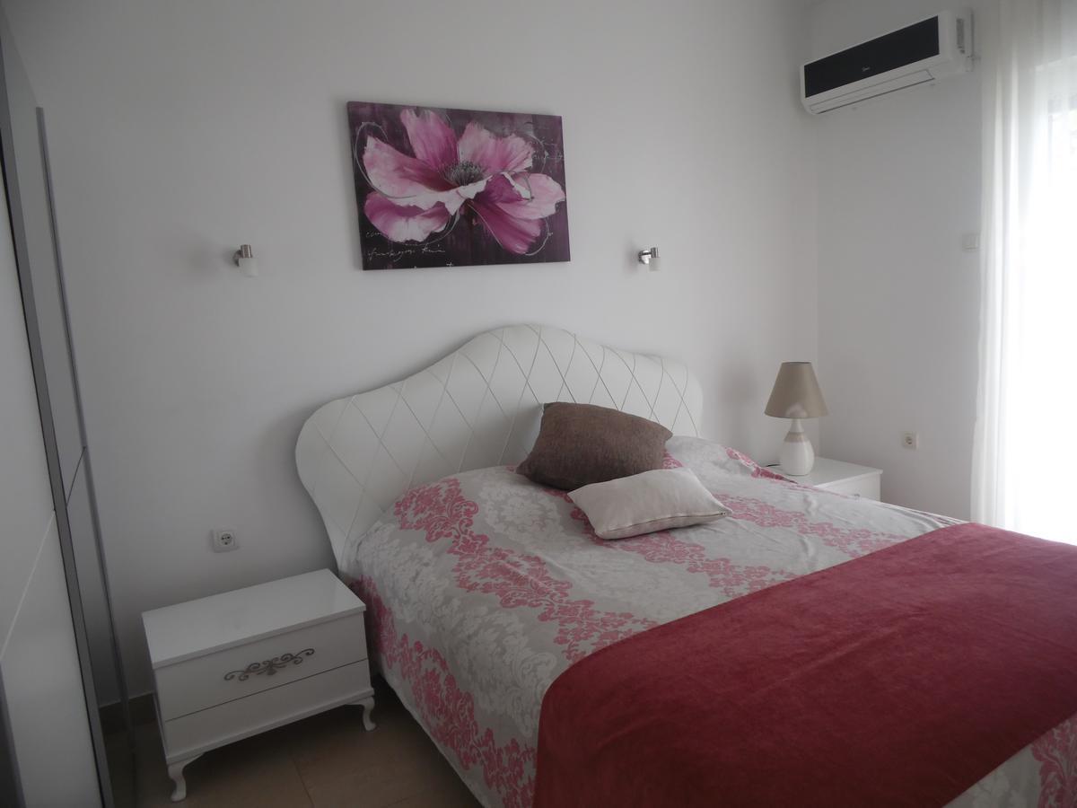 Apartments Slavica Jovanovic Sveti Stefan Eksteriør bilde
